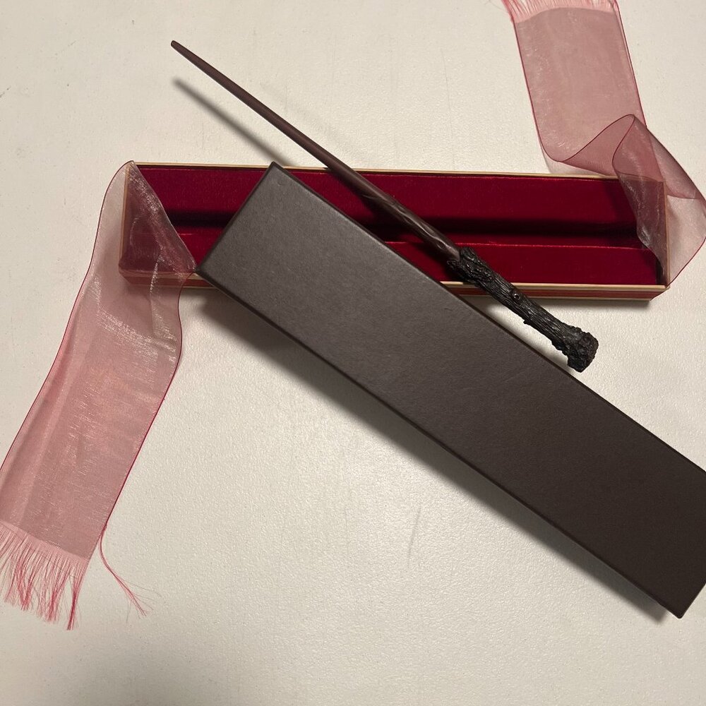 Warner Brothers Harry’s Harry Potter Universal Studios Wand In Box 963
